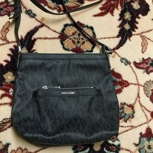 Michael kors crossbody bag